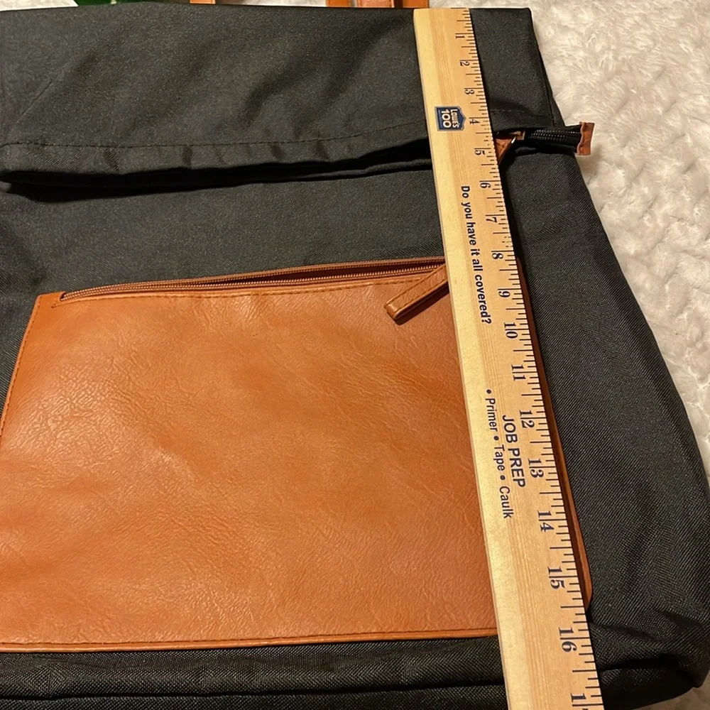 DSW BACKPACK BLACK CANVAS W BROWN VEAGAN LEATHER STRAPS AND OUTER ZIPPER POUCH 🆕